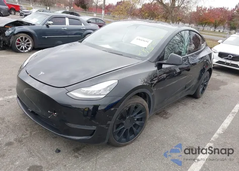 2020 Tesla Model Y Long Range Dual Motor All-Wheel Drive z USA, uszkodzony, nr VIN 5YJYGDEE0LF042815